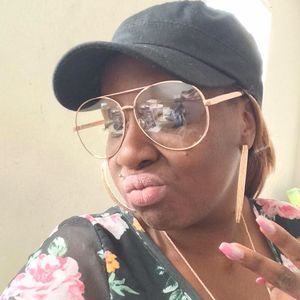 Meet your Posher, Latasha